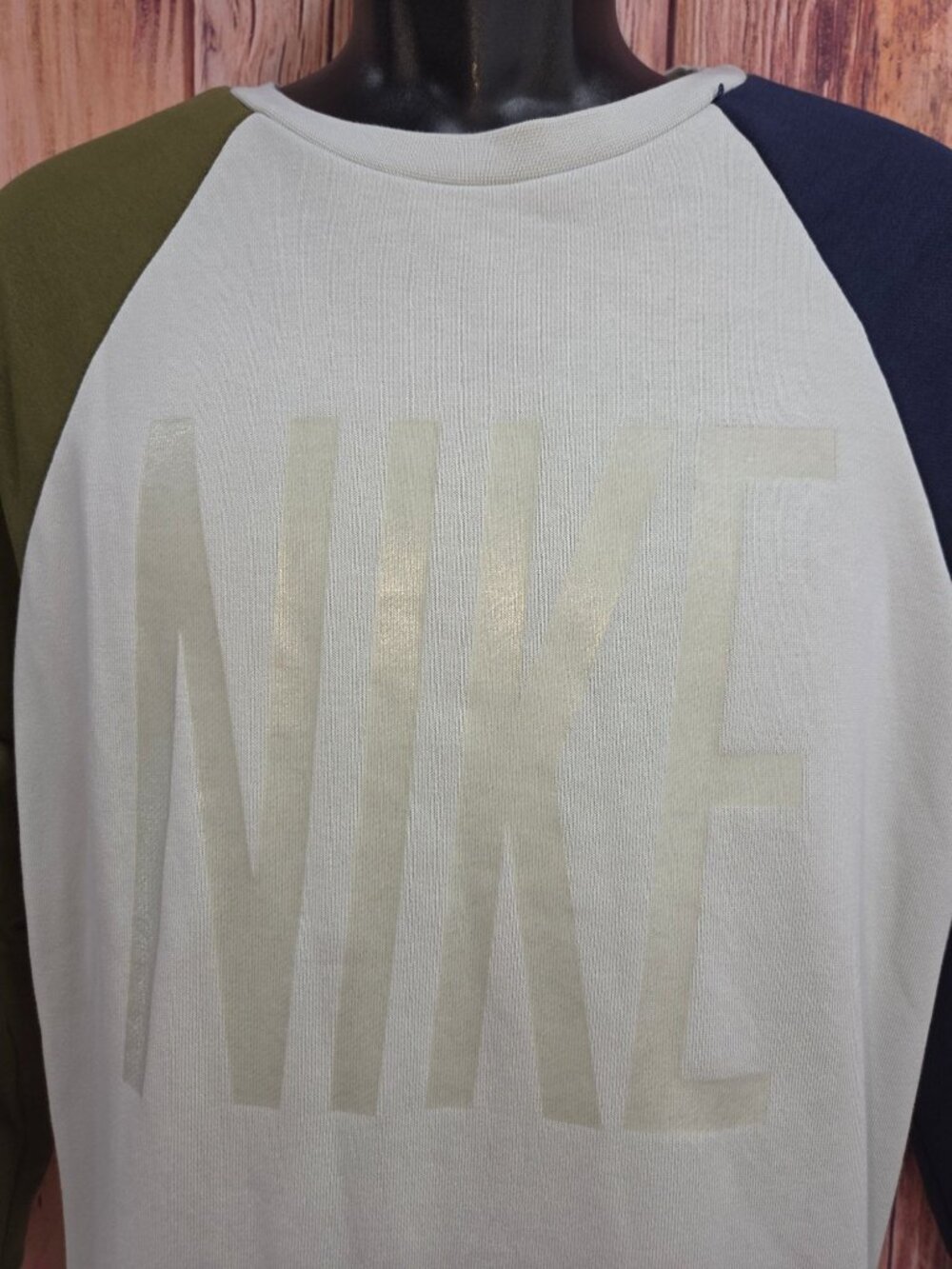 Nike Dri-Fit Raglan Colorblock Sweatshirt Small - Picture 4 of 7